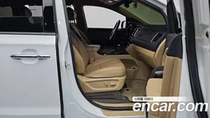 Kia Carnival, 2020 — миниатюра 11