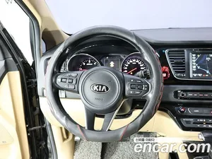 Kia Carnival, 2017 — миниатюра 11