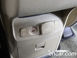 Kia Carnival, 2017 — миниатюра 18