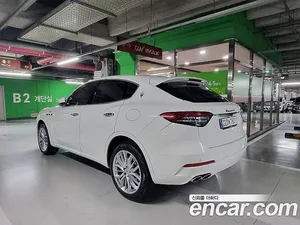 Maserati Levante, 2022 — миниатюра 3