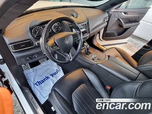 Maserati Levante, 2022 — миниатюра 7