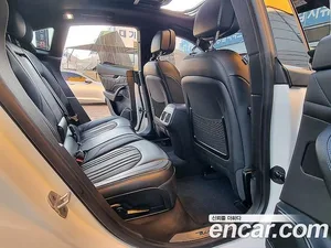 Maserati Levante, 2022 — миниатюра 9
