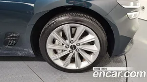 Genesis G70, 2023 — миниатюра 5