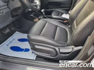 Kia Stonic, 2018 — миниатюра 11