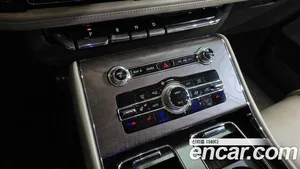 Lincoln Aviator, 2023 — миниатюра 9