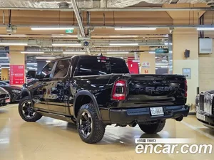 Dodge Ram Pick Up, 2019 — миниатюра 2