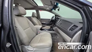 Kia Carnival, 2015 — миниатюра 10