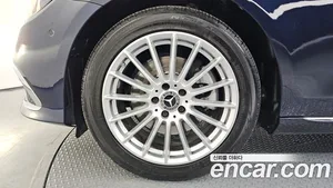Mercedes-Benz E-Class, 2022 — миниатюра 5