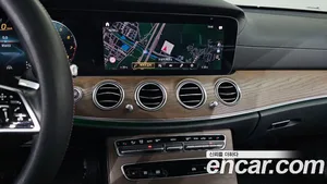 Mercedes-Benz E-Class, 2022 — миниатюра 15