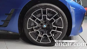 BMW i4, 2025 — миниатюра 5