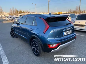 Kia Niro, 2022 — миниатюра 3