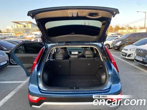 Kia Niro, 2022 — миниатюра 15