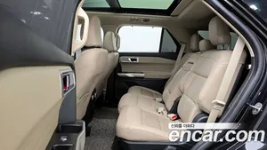 Ford Explorer, 2021 — миниатюра 12