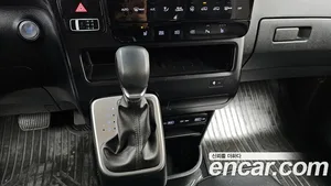 Hyundai Staria, 2023 — миниатюра 9