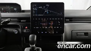 Hyundai Staria, 2023 — миниатюра 16