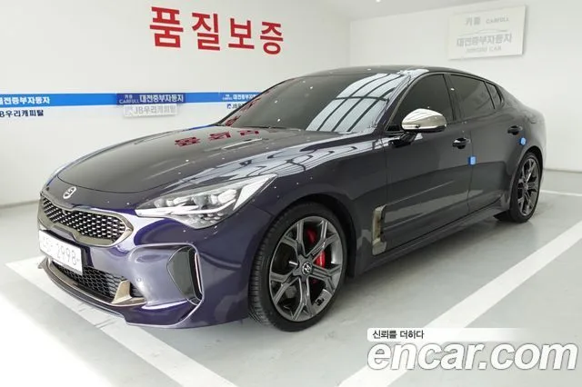 Kia Stinger, 2018 — фото автомобиля из Кореи