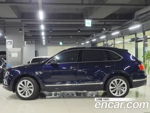 Bentley Bentayga, 2020 — миниатюра 2