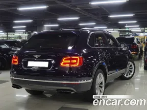 Bentley Bentayga, 2020 — миниатюра 3