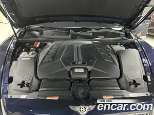 Bentley Bentayga, 2020 — миниатюра 5
