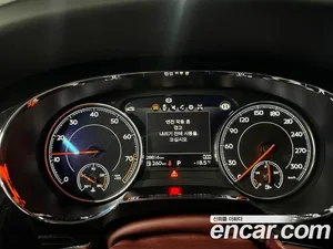 Bentley Bentayga, 2020 — миниатюра 6