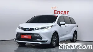 Toyota Sienna, 2023 — миниатюра 1