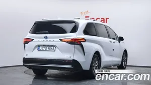 Toyota Sienna, 2023 — миниатюра 2