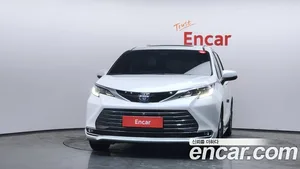 Toyota Sienna, 2023 — миниатюра 3
