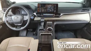 Toyota Sienna, 2023 — миниатюра 7