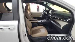 Toyota Sienna, 2023 — миниатюра 11
