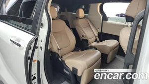 Toyota Sienna, 2023 — миниатюра 12