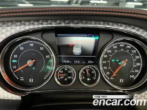 Bentley Continental, 2018 — миниатюра 10