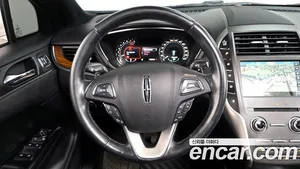 Lincoln MKC, 2016 — миниатюра 13