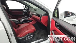 Porsche Cayenne, 2021 — миниатюра 10