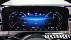 Mercedes-Benz E-Class, 2025 — миниатюра 8