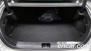 Mercedes-Benz E-Class, 2025 — миниатюра 20