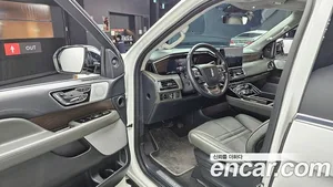 Lincoln Navigator, 2023 — миниатюра 11
