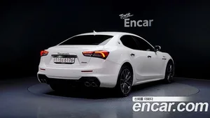 Maserati Ghibli, 2022 — миниатюра 2