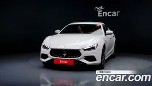 Maserati Ghibli, 2022 — миниатюра 3