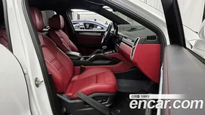 Porsche Cayenne, 2023 — миниатюра 11