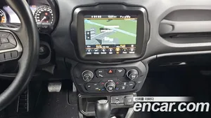 Jeep Renegade, 2021 — миниатюра 14