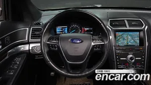 Ford Explorer, 2018 — миниатюра 13
