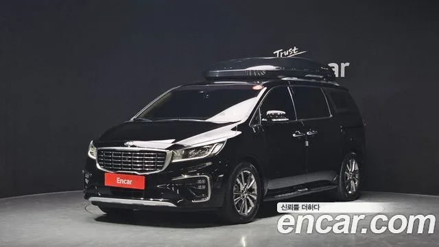 Kia Carnival, 2018 — фото автомобиля из Кореи