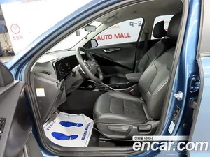 Kia Niro, 2022 — миниатюра 10