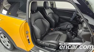 Mini Cooper, 2017 — миниатюра 11