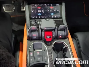 Lamborghini Urus, 2025 — миниатюра 6