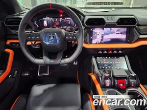 Lamborghini Urus, 2025 — миниатюра 11