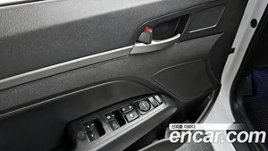 Hyundai Avante, 2017 — миниатюра 18