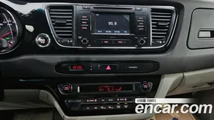 Kia Carnival, 2017 — миниатюра 16