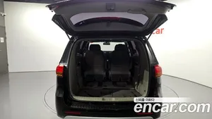Kia Carnival, 2017 — миниатюра 20
