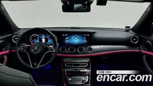 Mercedes-Benz E-Class, 2023 — миниатюра 7